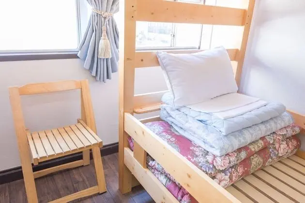 Ortak Ranzalı Oda, Sadece kadınlar için