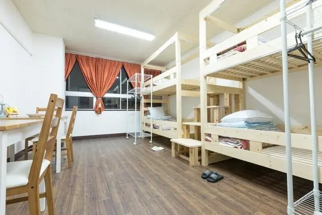 Ortak Ranzalı Oda, Sadece kadınlar için