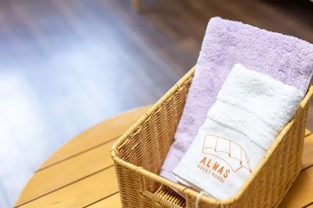 Ortak Ranzalı Oda, Sadece kadınlar için