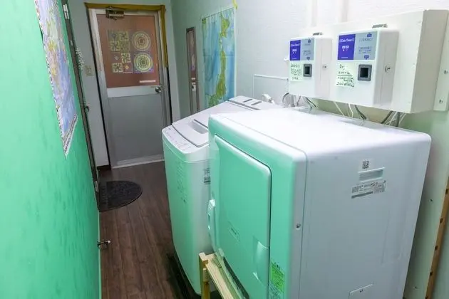 Ortak Ranzalı Oda, Sadece kadınlar için