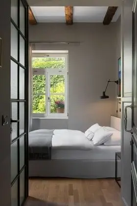 Standard Tek Büyük Yataklı Oda