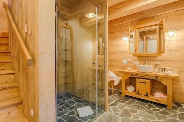 Romantic Dağ Evi, 1 Büyük (Queen) Boy Yatak, Balkon, Dağ Manzaralı (Troadkasten)