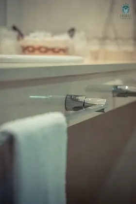 Büyük Yataklı Tek Kişilik Oda