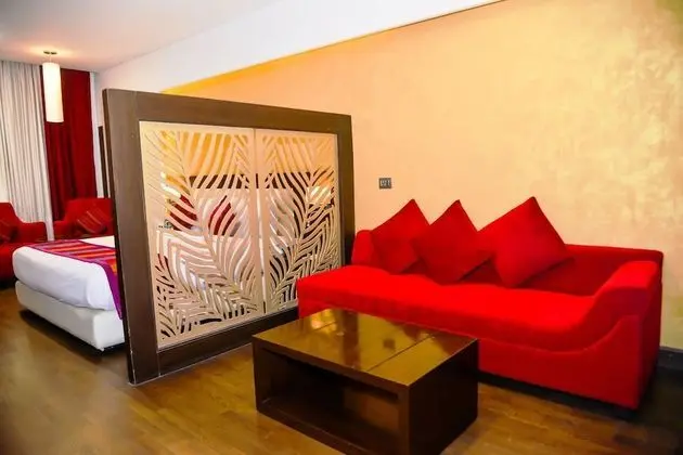 Luxury Tek Büyük Yataklı Oda