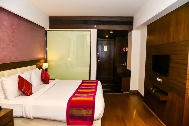 Premium Tek Büyük Yataklı Oda