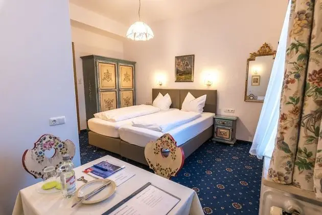 Standard Tek Büyük Yataklı Oda