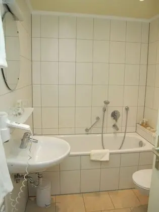 Stüdyo (Waxenstein)