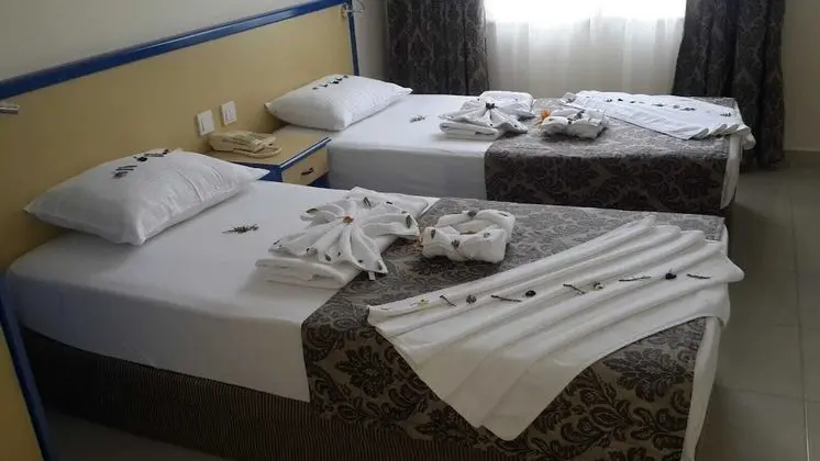 Tek Büyük Yataklı Oda, Ek Bina