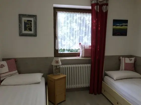Apart Daire, 2 Yatak Odası, Zemin Kat