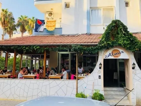 Economy Üç Kişilik Oda