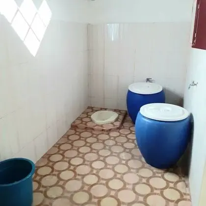 Tek Büyük Yataklı Oda, Ortak Banyo