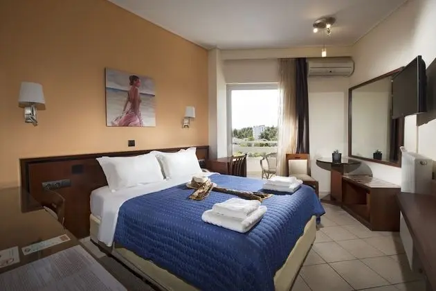 Tek Büyük veya İki Ayrı Yataklı Oda, Kısmi Deniz Manzaralı