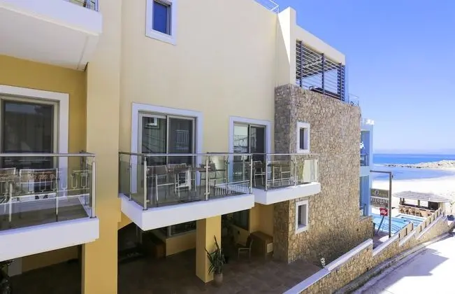 Standard Tek Büyük Yataklı Oda, Kısmi Deniz Manzaralı