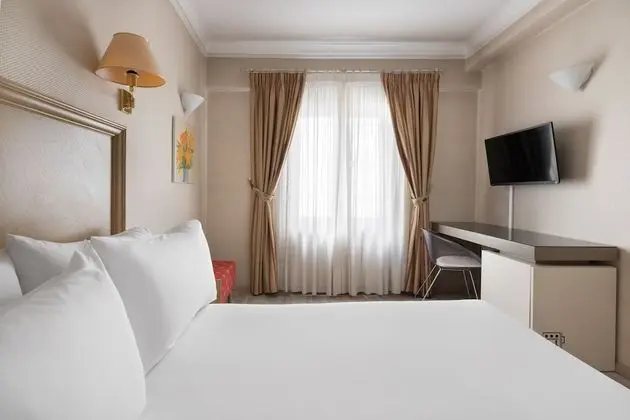 Tek Büyük Yataklı Oda (Matrimonial)