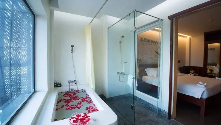 Deluxe Double - River View (Mekong)