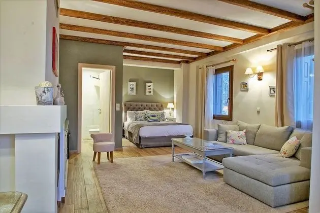 Premium Deluxe Suite with Fireplace