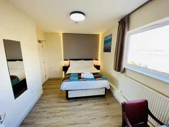 Tek Büyük Yataklı Oda