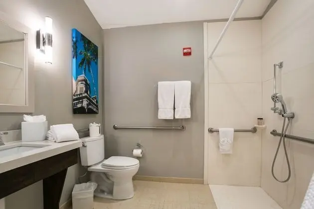 Queen Deluxe ADA