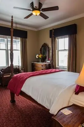 Sunset Room