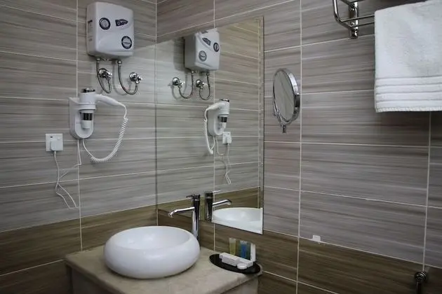 Standard Tek Büyük Yataklı Oda