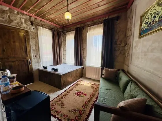 Deluxe Jakuzili Suite