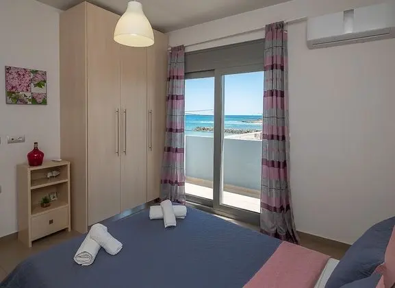 Villa, 3 Yatak Odası, Denize Sıfır