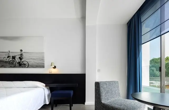Inland View Room