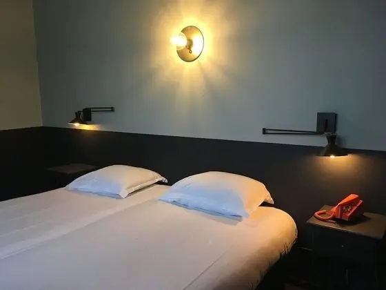 Comfort Tek Büyük veya İki Ayrı Yataklı Oda
