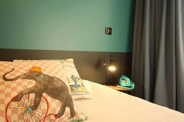 Comfort Tek Büyük veya İki Ayrı Yataklı Oda