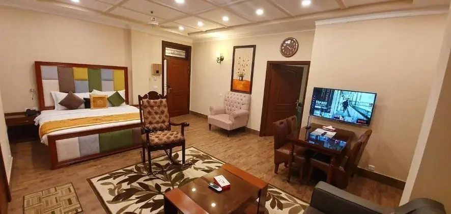 Deluxe Tek Büyük Yataklı Oda