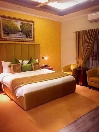 Deluxe Tek Büyük Yataklı Oda