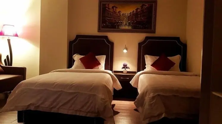 Deluxe Tek Büyük Yataklı Oda