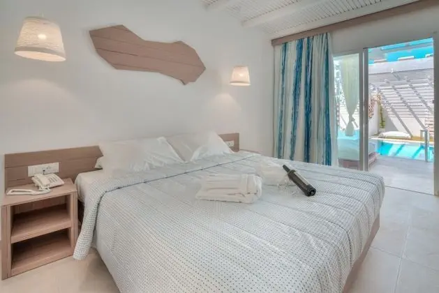 Deluxe Tek Büyük Yataklı Oda, Kişiye Özel Havuzlu