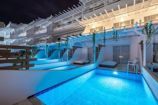 Deluxe Tek Büyük Yataklı Oda, Kişiye Özel Havuzlu