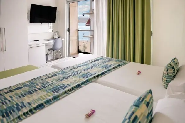 Standard Büyük Yataklı Tek Kişilik Oda, Balkon, Deniz Manzaralı