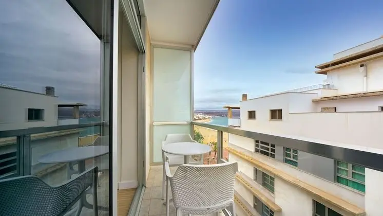 Standard Büyük Yataklı Tek Kişilik Oda, Balkon, Deniz Manzaralı