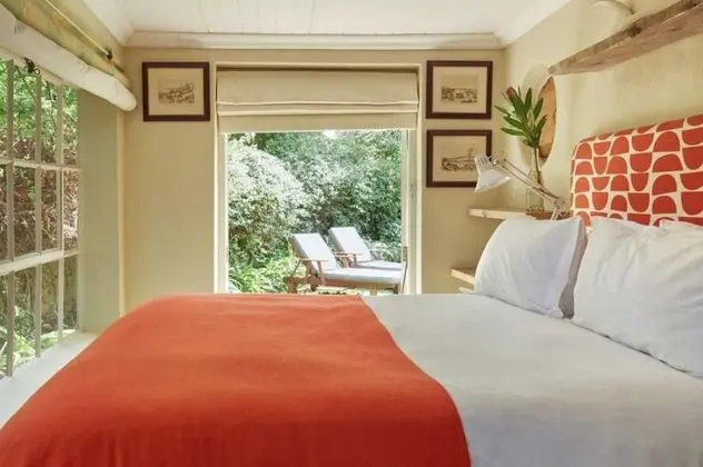 Comfort Ev, Kişiye Özel Havuzlu (The Bolt Hole)