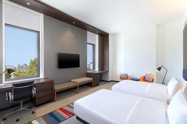 Oda, 2 Tek Kişilik Yatak, Sigara İçilmez, Şehir Manzaralı