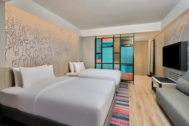 aloft, Oda, 2 Çift Kişilik Yatak, Sigara İçilmez, Havuz Manzaralı
