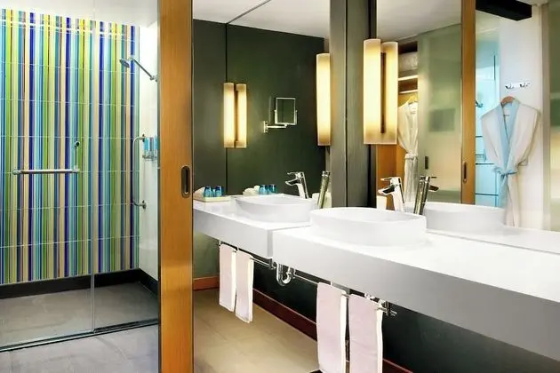 Oda, 1 En Büyük (King) Boy Yatak, Şehir Manzaralı (High Floor)