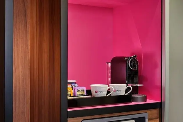 Urban, Oda, 1 En Büyük (King) Boy Yatak, Sigara İçilmez, Şehir Manzaralı