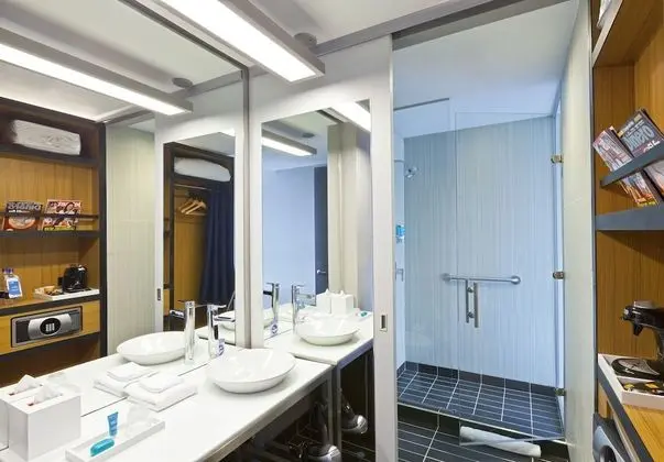 aloft, Oda, 1 Büyük (Queen) Boy Yatak, Sigara İçilmez