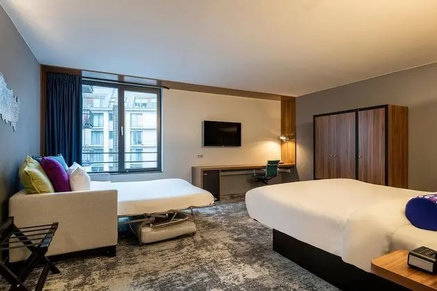 Family Oda, 1 Çift Kişilik Yatak