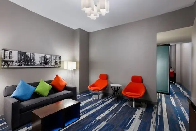 aloft, Süit, 1 En Büyük (King) Boy Yatak ve Çekyat, Şehir Manzaralı