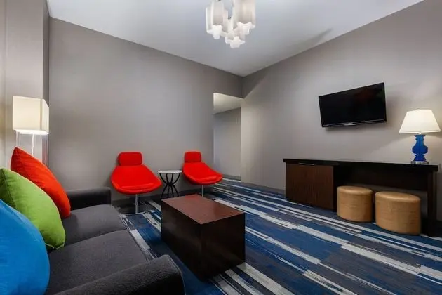 aloft, Süit, 1 En Büyük (King) Boy Yatak ve Çekyat, Şehir Manzaralı