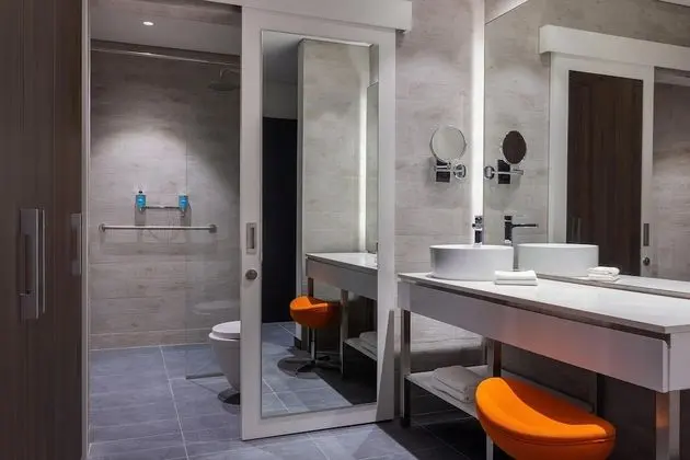 Oda, 2 Tek Kişilik Yatak, Sigara İçilmez, Şehir Manzaralı (Savvy)