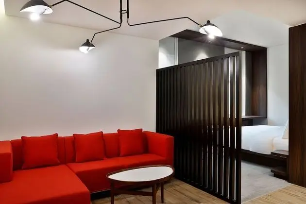 Oda, 2 Tek Kişilik Yatak, Sigara İçilmez, Şehir Manzaralı (Savvy)