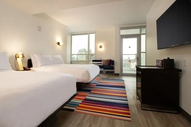 aloft, Oda, 2 Büyük (Queen) Boy Yatak, Manzaralı