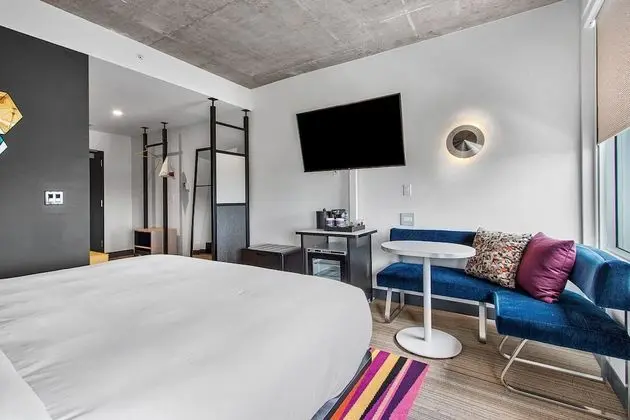 aloft, Oda, 1 En Büyük (King) Boy Yatak, Sigara İçilmez, Şehir Manzaralı