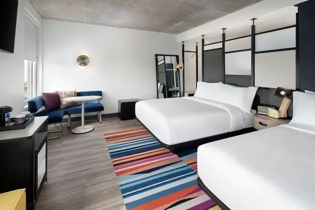 aloft, Oda, 2 Büyük (Queen) Boy Yatak, Sigara İçilmez, Şehir Manzaralı